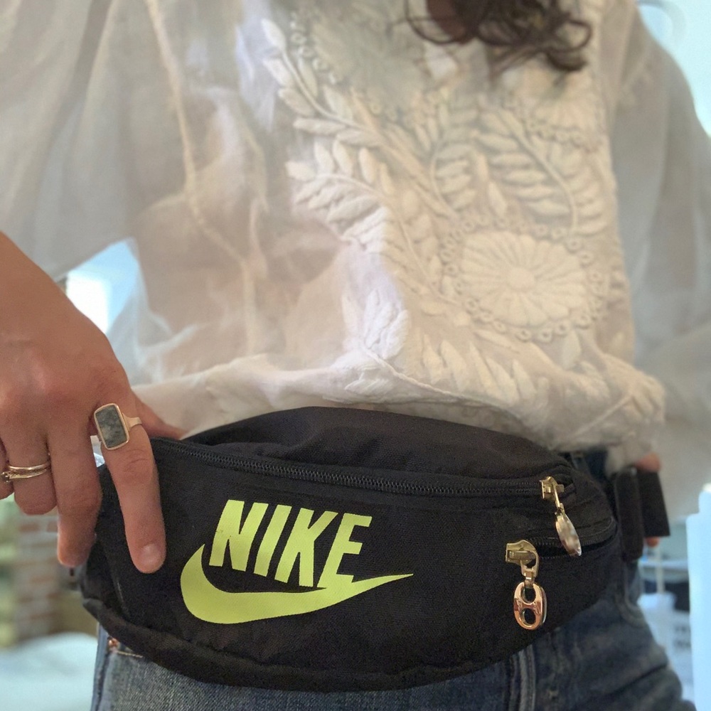 Rad NIKE belt bag in black